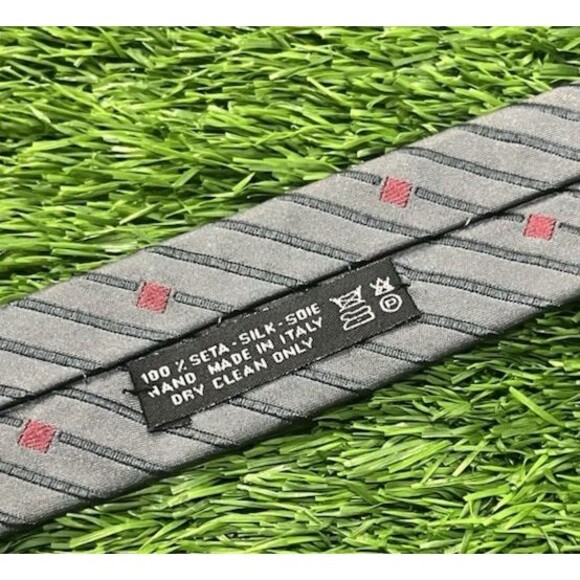 Brioni Striped Tie Silver Hand Made 100% Silk Tie Italy Mens Luxury 3.5 X 58 - Picture 7 of 14